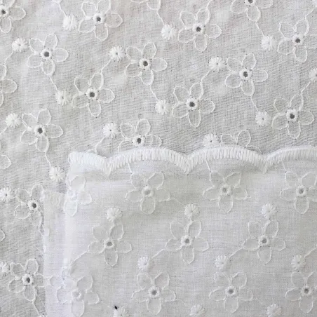 Pizzo san gallo ricamato 100% cotone | ILTESSUTAIO