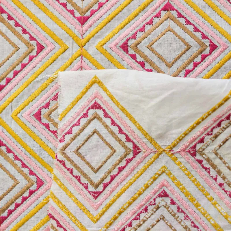 Tessuto cotone ricamato - Rombi | ILTESSUTAIO
