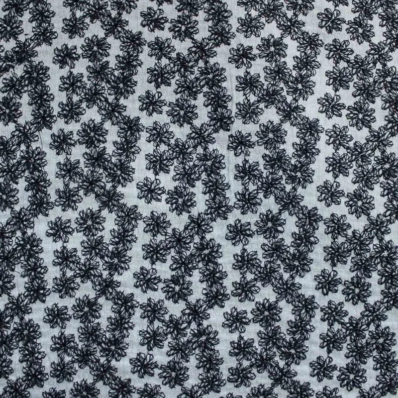 Mussola di cotone con fiori ricamati - Celeste Blu | ILTESSUTAIO