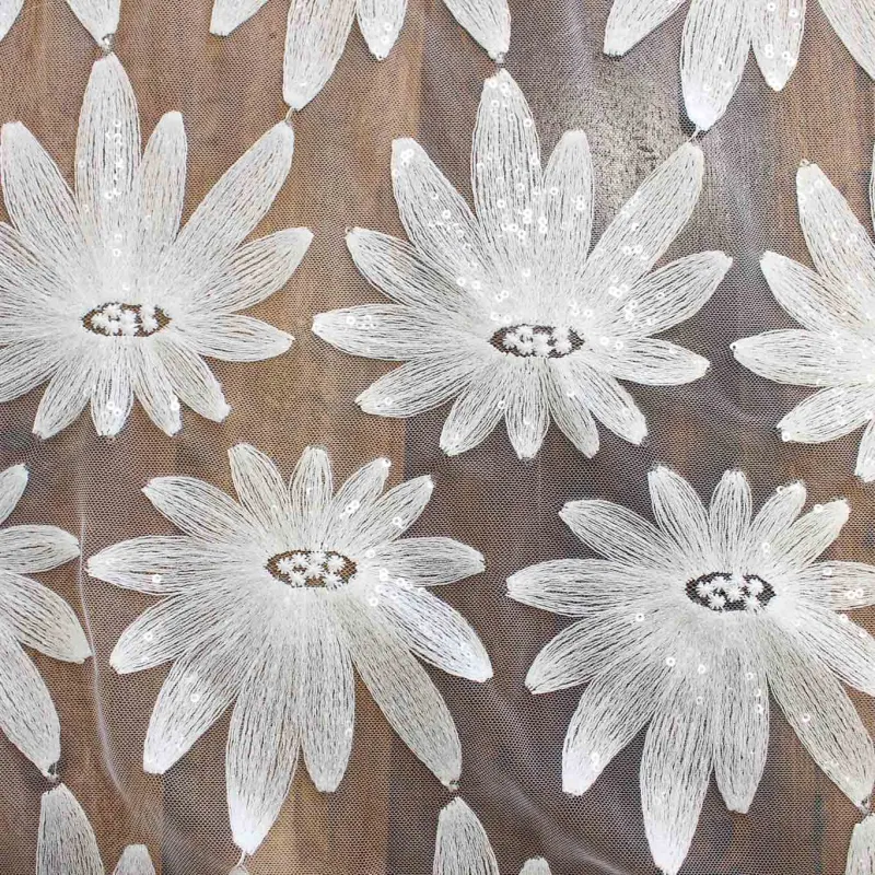 Tulle Ricamato con Fiori | TESSUTI CERIMONIA