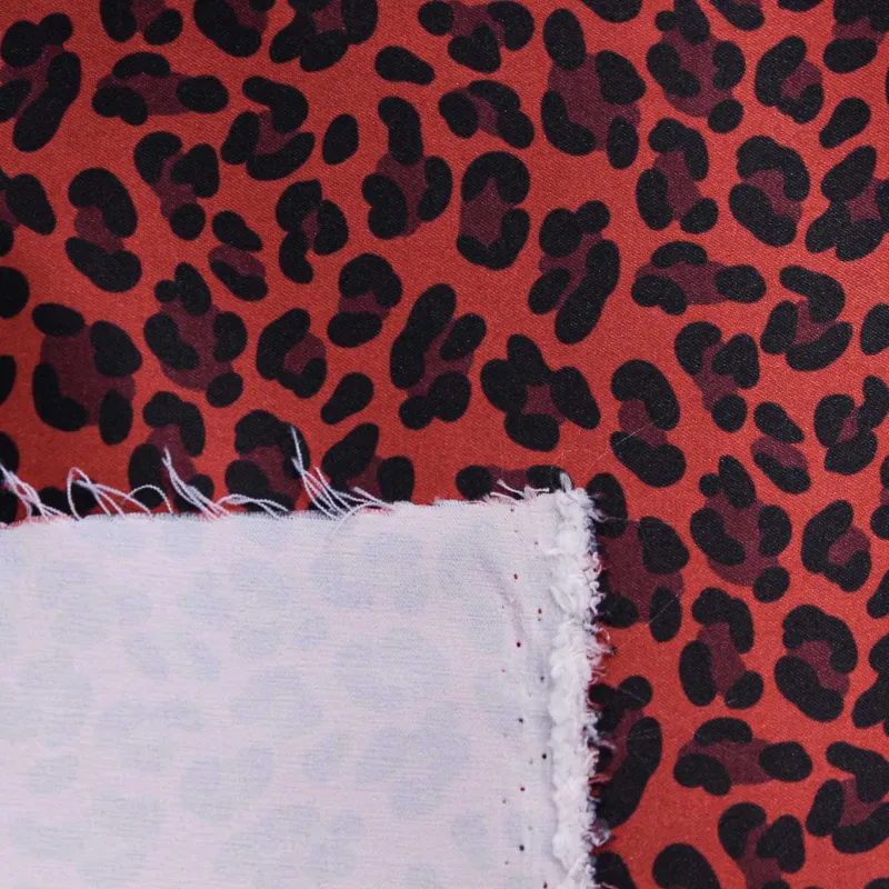 Raso Duchesse Maculato Rosso e Nero | IL TESSUTAIO