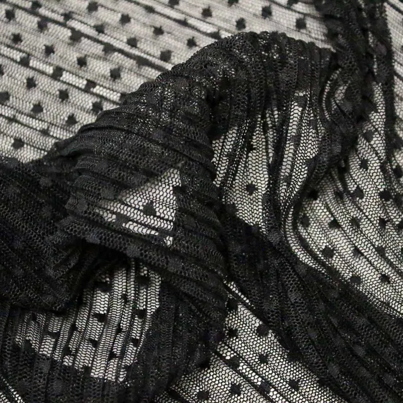 Tulle plissettato con pois nero | IL TESSUTAIO