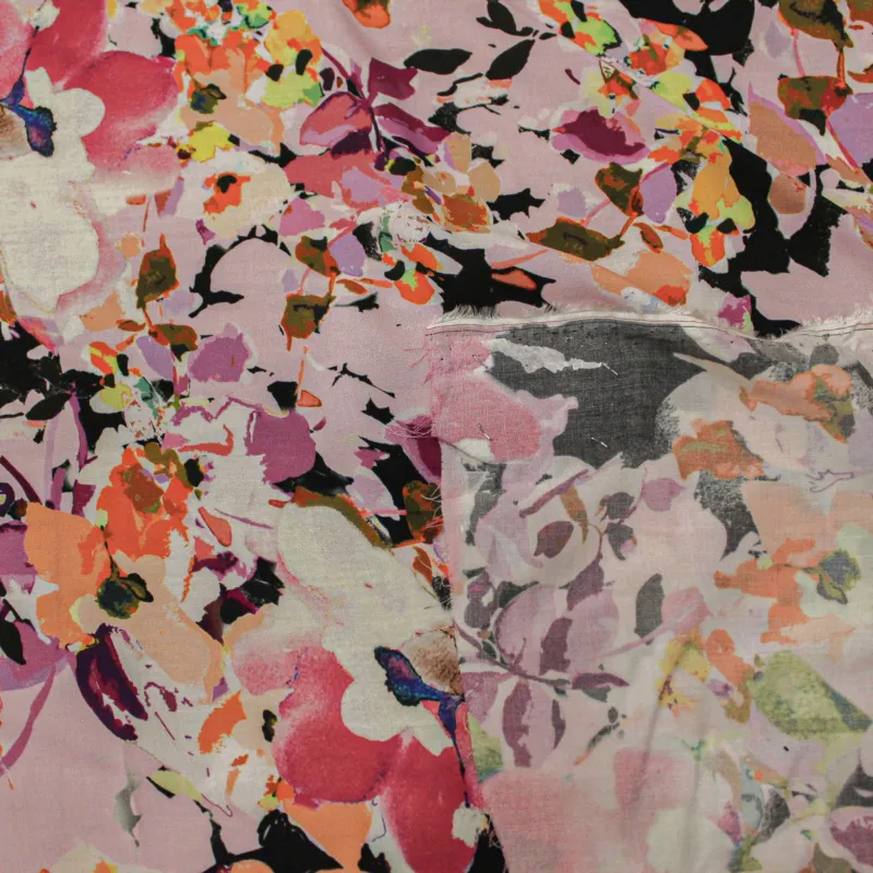 Viscosa tessuto fantasia fiori | Abbigliamento donna