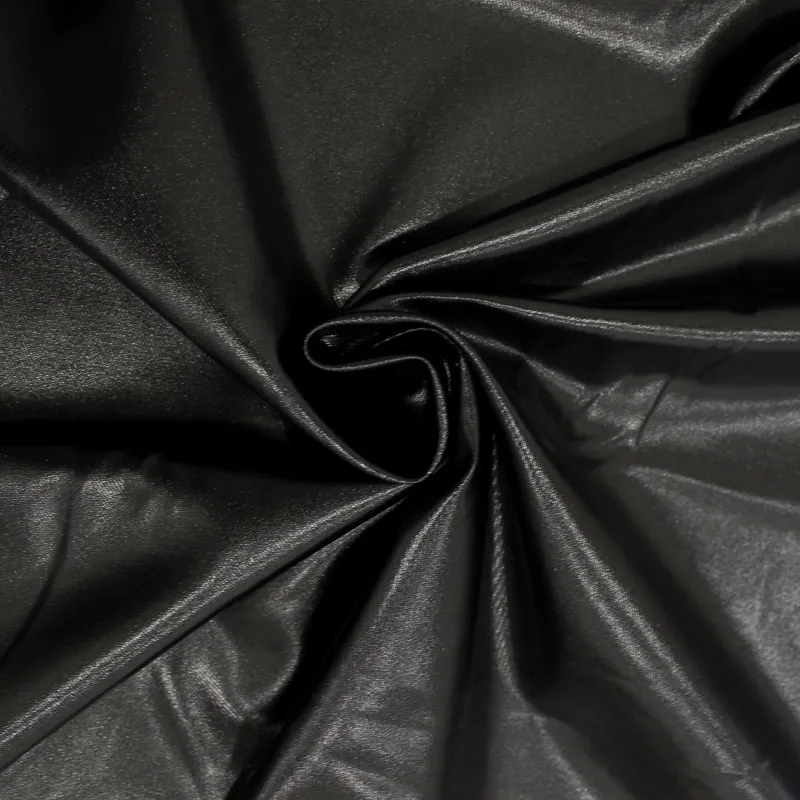 Gabarden di cotone spalmato nero | Tessuti pregiati