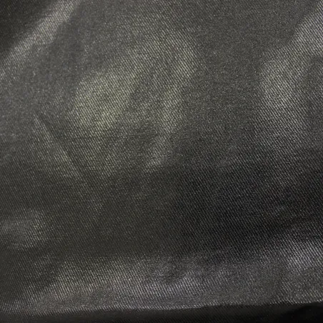 Gabarden di cotone spalmato nero | Tessuti pregiati