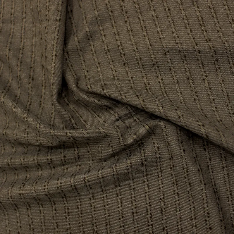 Tessuto gessato color fango  |  tessuti uomo