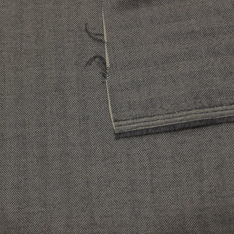 Tessuto poliviscosa spigato grigio   | IL TESSUTAIO