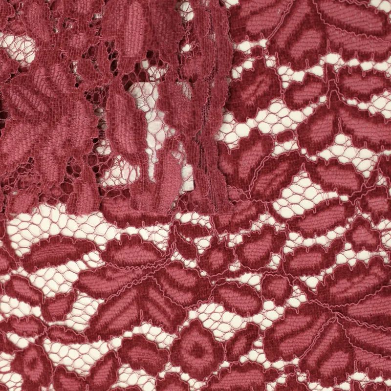 Pizzo in ciniglia fucsia abbigliamento donna | IL TESSUTAIO