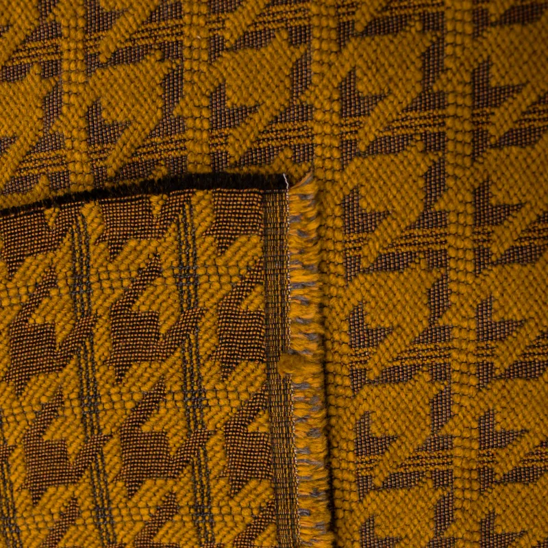 TESSUTO PIED DE POUL MADE IN ITALY DI COLORE OCRA | TESSUTI ABBIGLIEMENTO