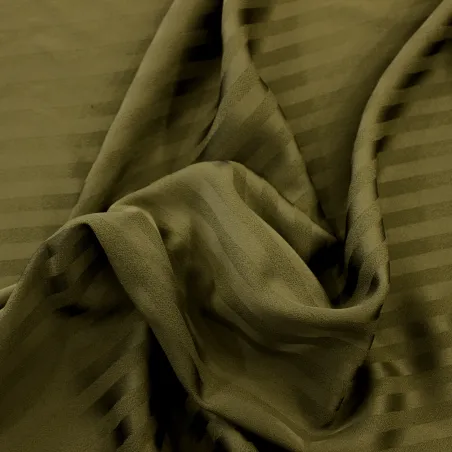 Tessuto rigato raso in viscosa verde militare  | Tessuti Made in Italy