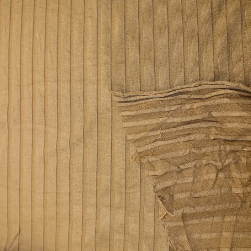 Maglina a  coste elastica colore cammello | ILTESSUTAIO