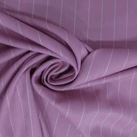 Tessuto Poliviscosa Gessato Rosa | Eleganza e Comfort per Moda Donna