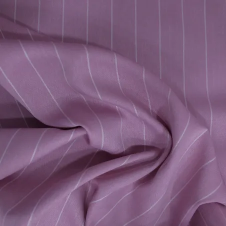 Tessuto Poliviscosa Gessato Rosa | Eleganza e Comfort per Moda Donna