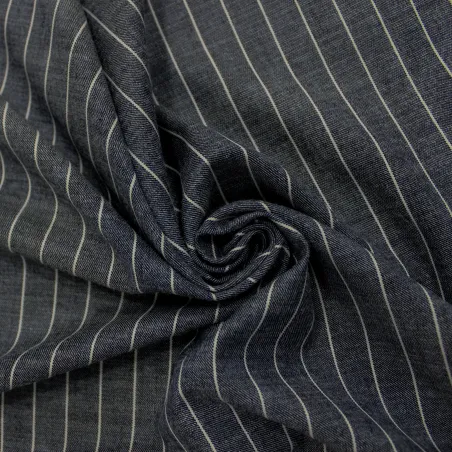 Tessuto gessato blu in poliviscosa | eleganza per abbigliamento uomo