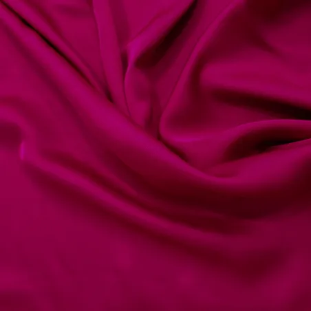 Tessuto Raso di Viscosa Fucsia | Morbidezza e Lucentezza per Abiti Sofisticati