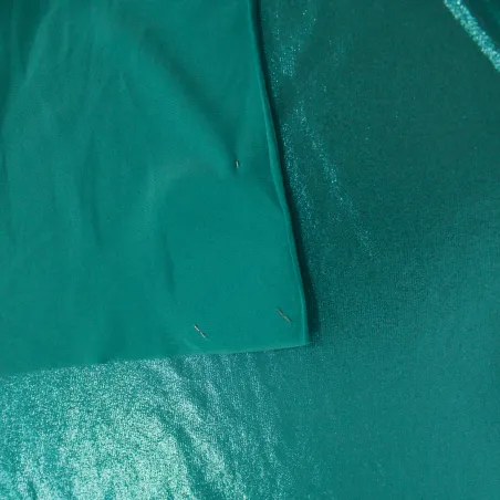 Tessuto Maglina Elasticizzata Verde Acqua Scuro Spalmata | Morbidezza e Luminosità per Abiti Trendy