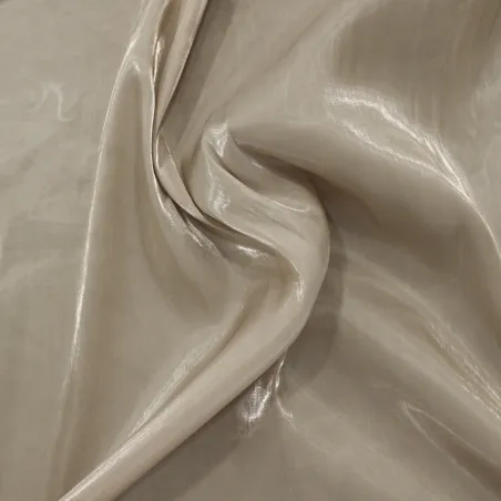 Tessuto raso cangiante beige – Eleganza per creazioni sartoriali