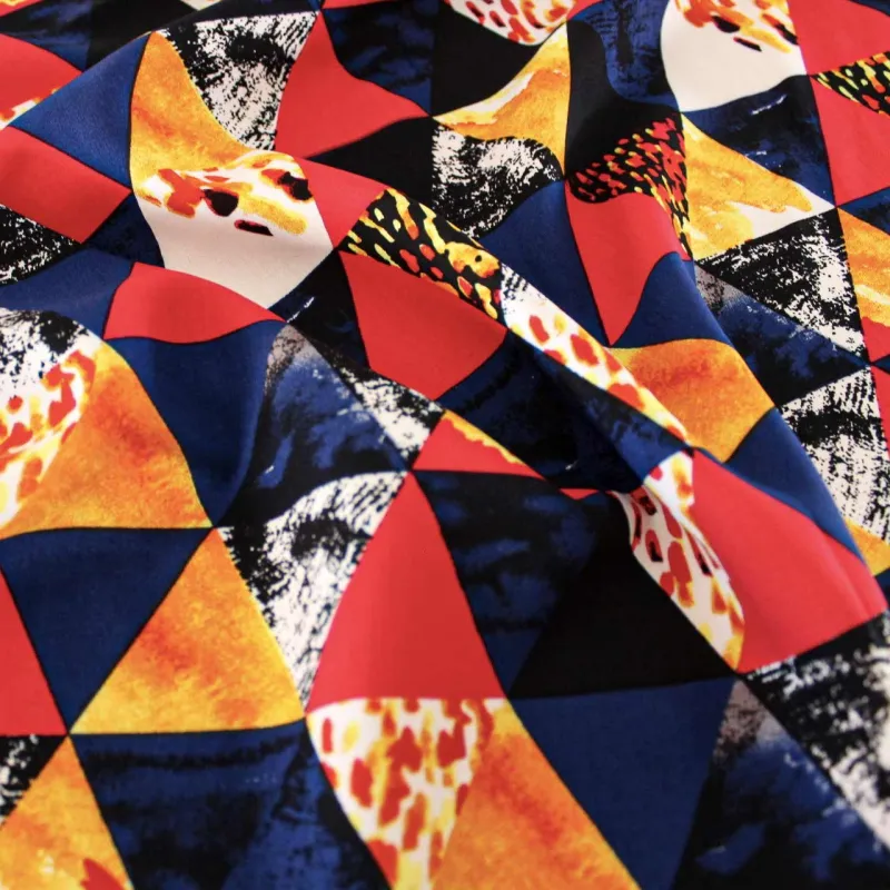 Viscosa tessuto fantasia geometrica- iltessutaio.it - Tessuti naturali